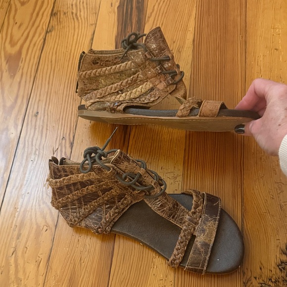 Roan Brown Gladiator Sandals for Women - Picture 5 of 7
